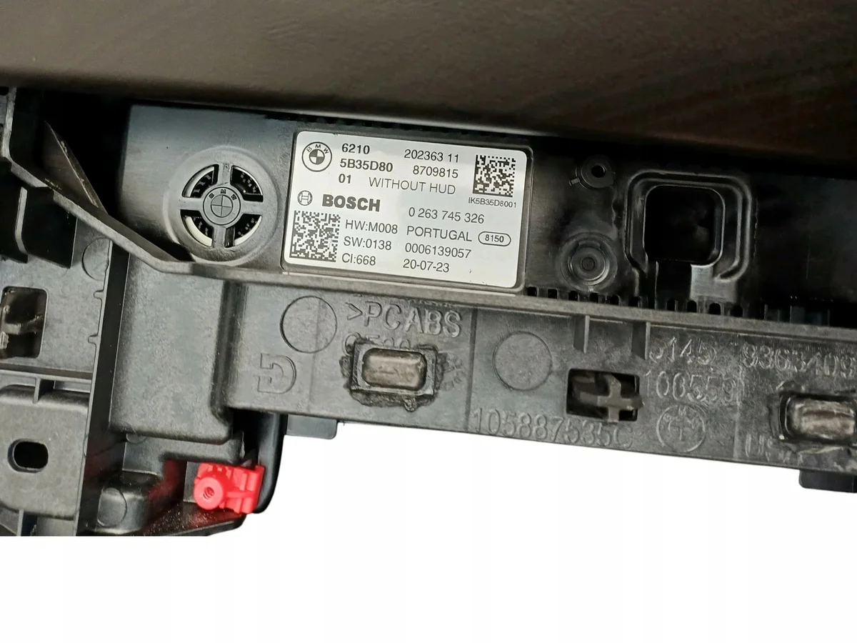 BMW X4 G02 M-Paketti Kojelauta image 7