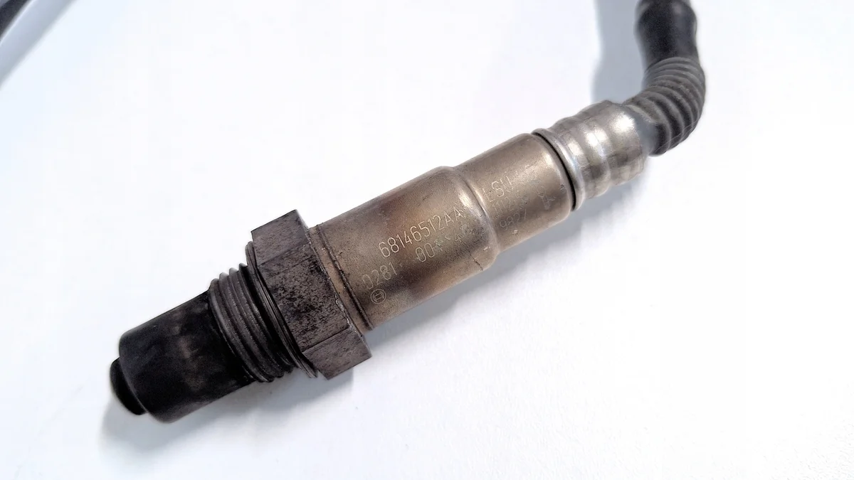 Sonda Lambda Chrysler 300C II 68146512AA image 4