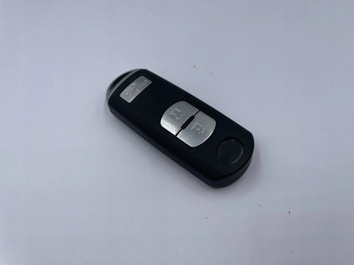 Mazda SKE13E02 Schlüssel image 4