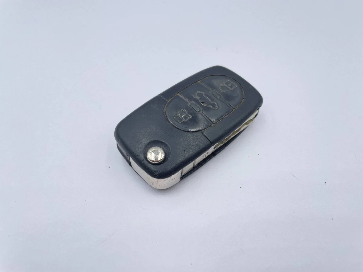 Clé Audi A3 8P 434MHz 8P0837221 image 3
