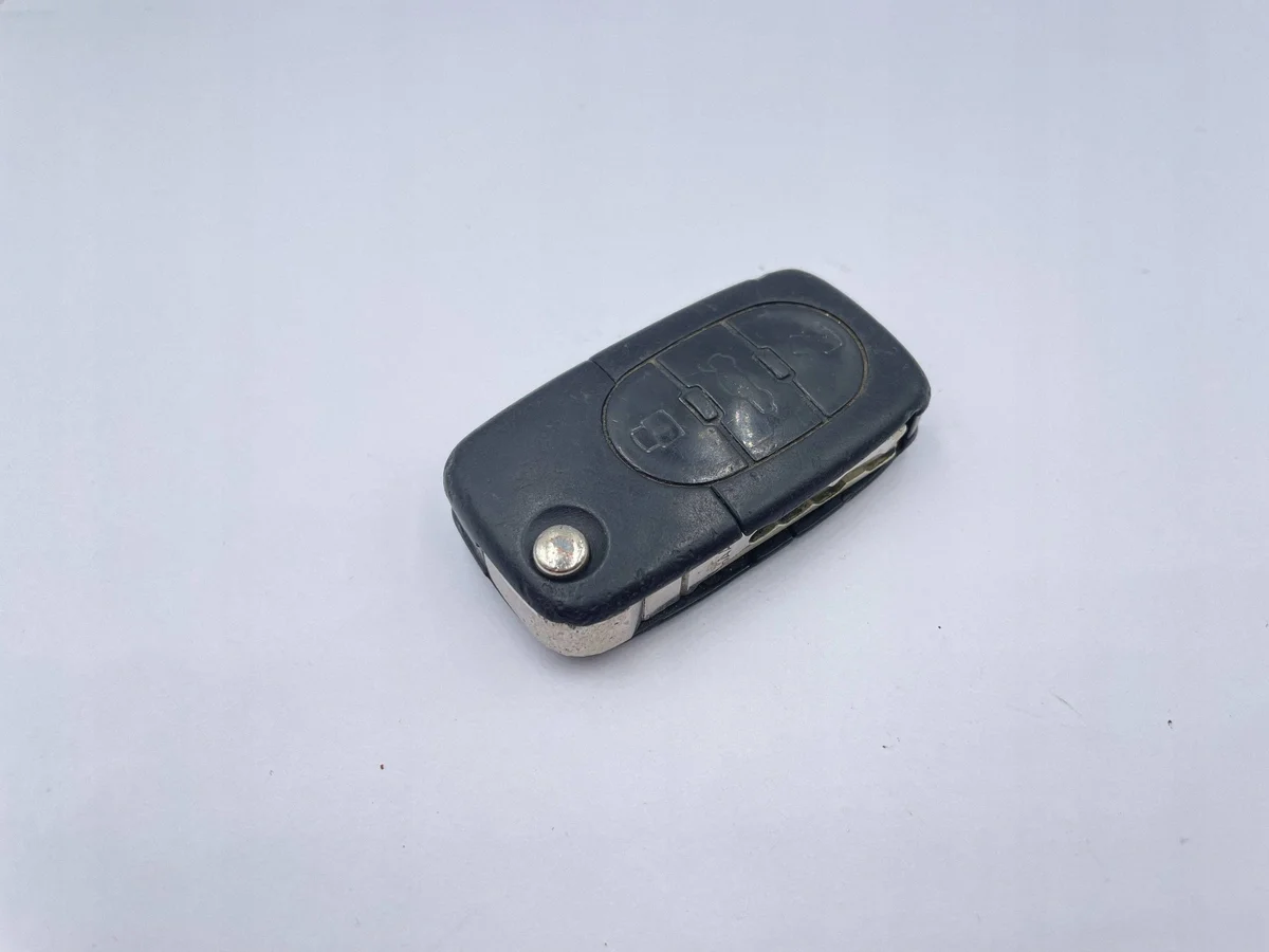 Audi Klappschlüssel 8Z0837231D image 3