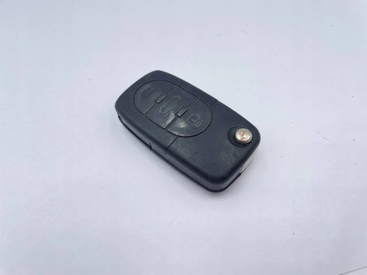 Llave Audi A3 A4 A6 A8 4D0837231K image 4