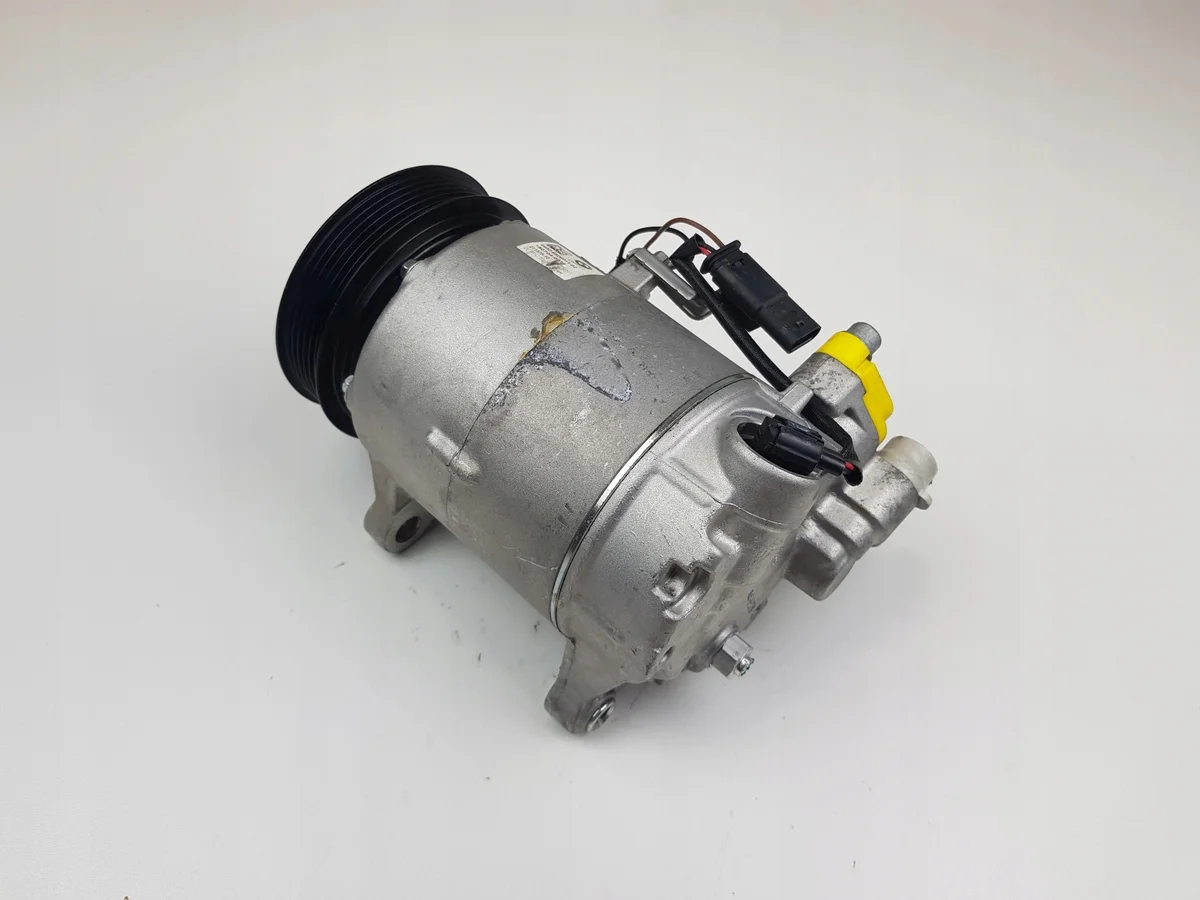 Compresor A/A BMW X5 F15 6826891 image 3