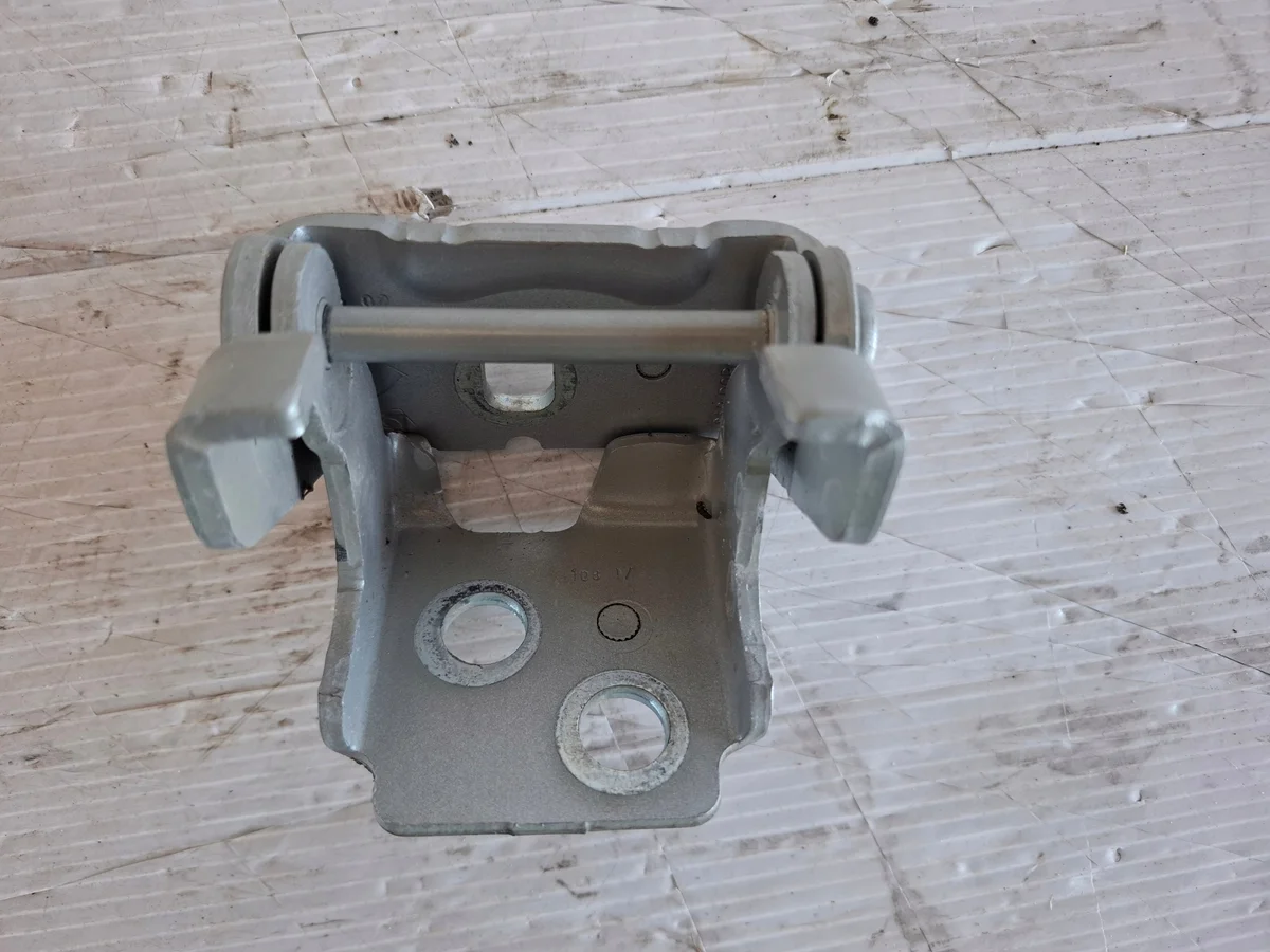 Citroen C3 Picasso Türscharnier Rechts Vorne image 5