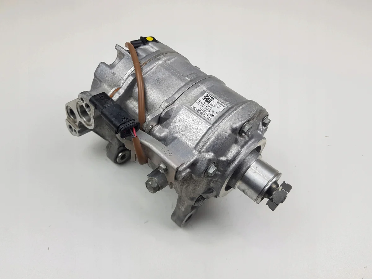 Ilmastoinnin kompressori BMW E60 E90 F10 6SES14A image 3