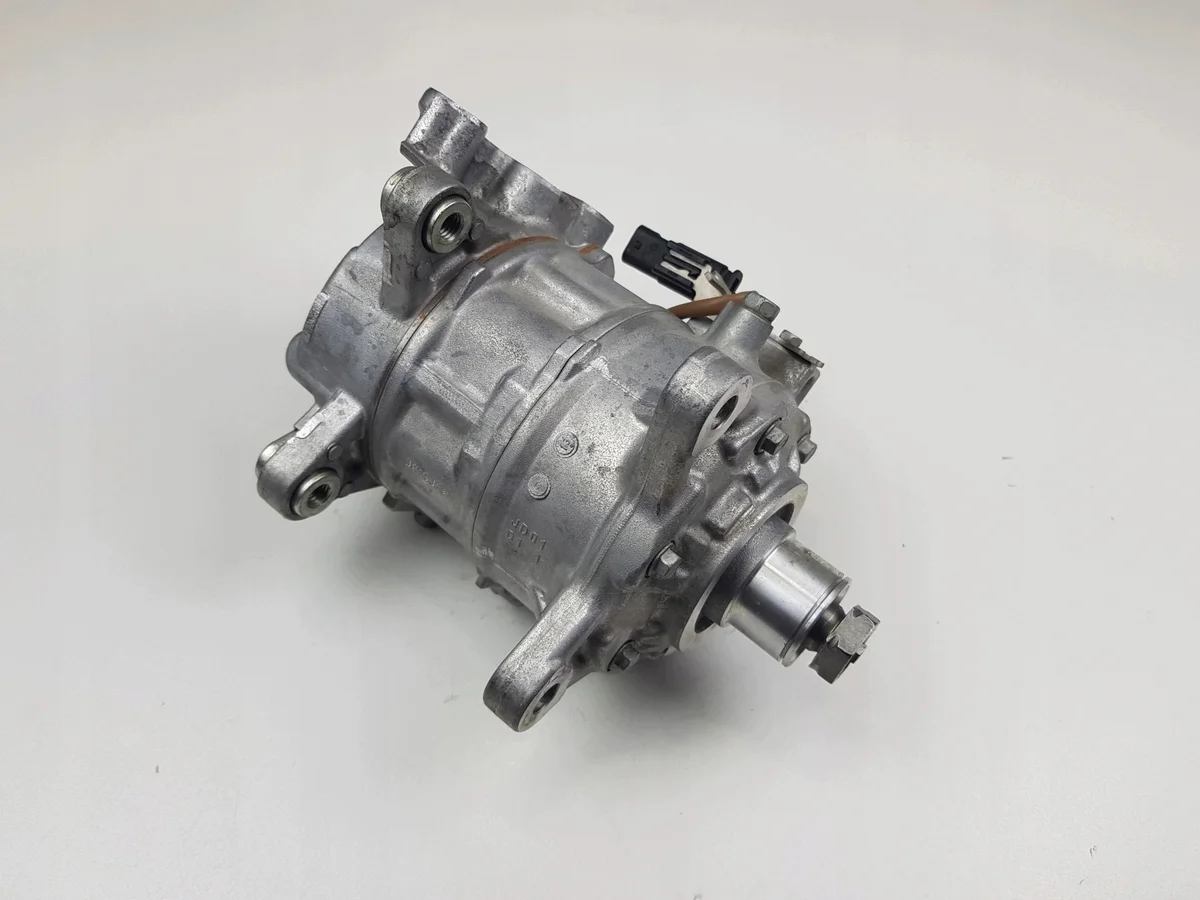 Ilmastoinnin kompressori BMW E60 E90 F10 6SES14A image 4