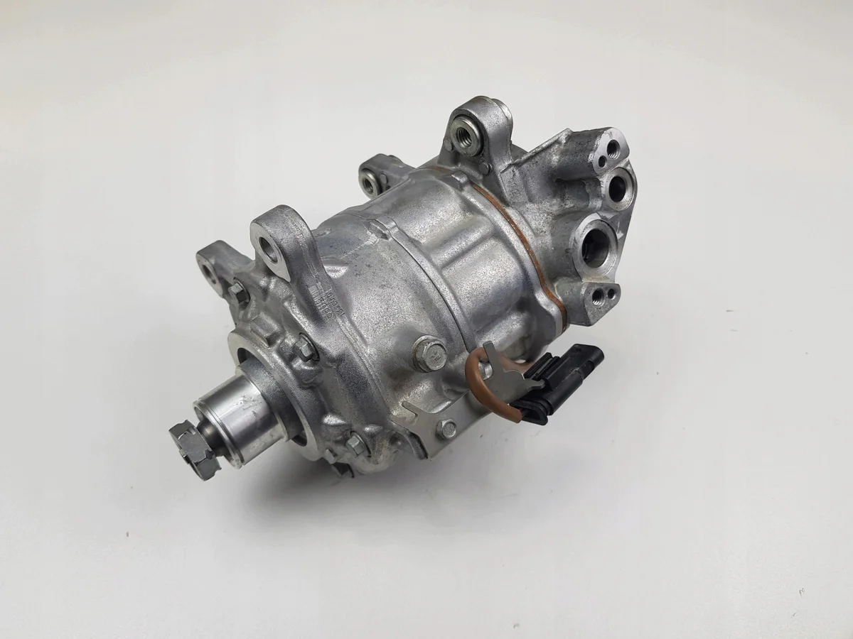 Ilmastoinnin kompressori BMW E60 E90 F10 6SES14A image 7