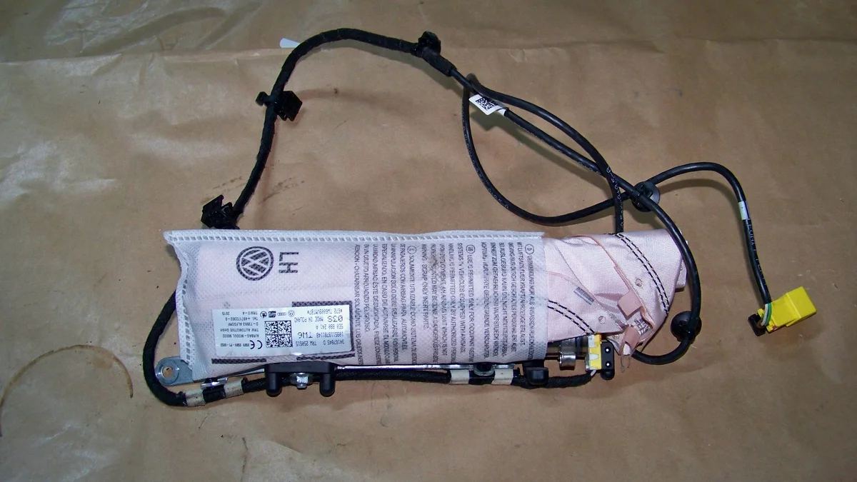 Poduszka fotela Skoda Octavia III 5E0880241A
