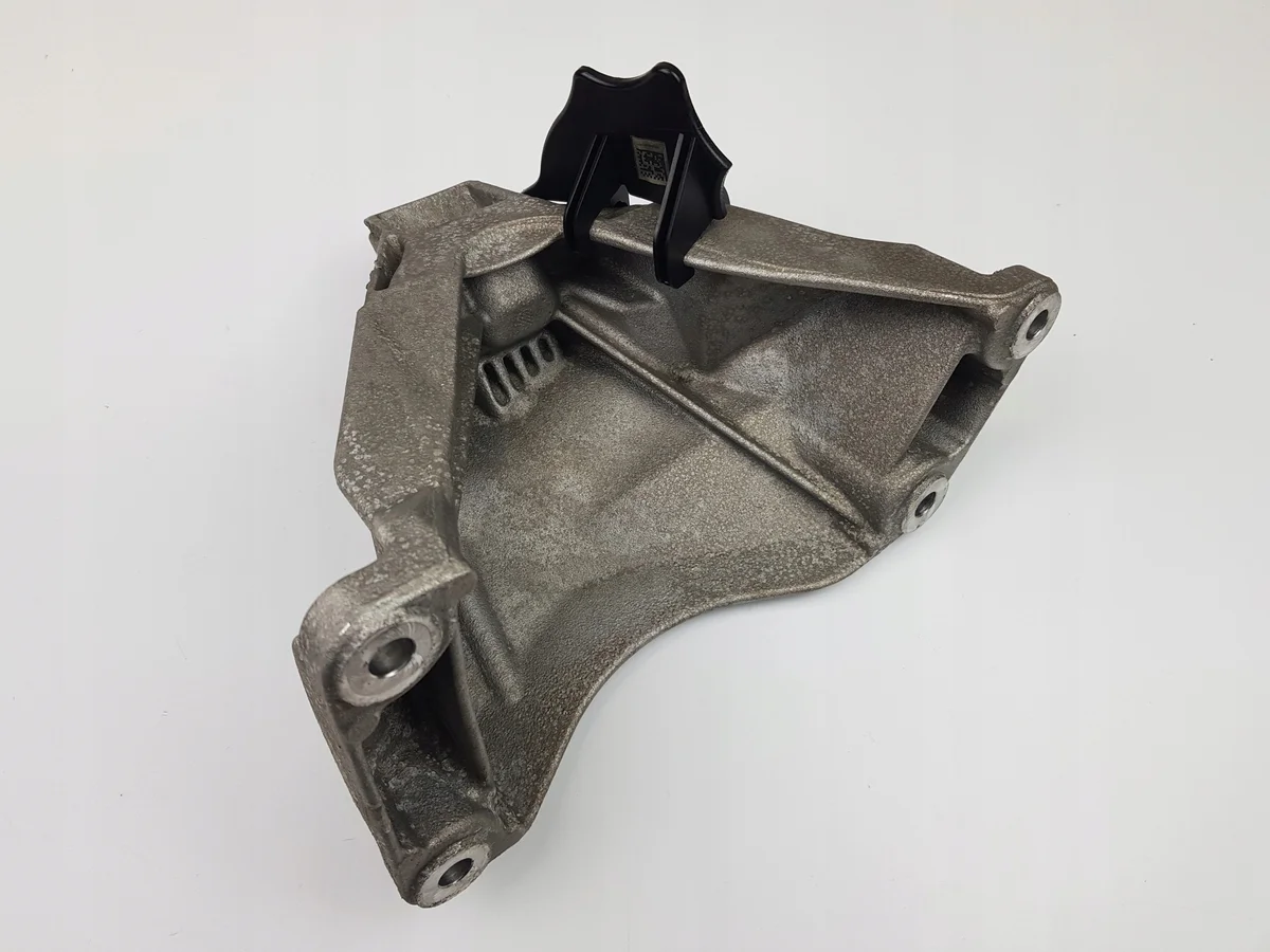 BMW Engine Mount Bracket 2773723 Used image 5