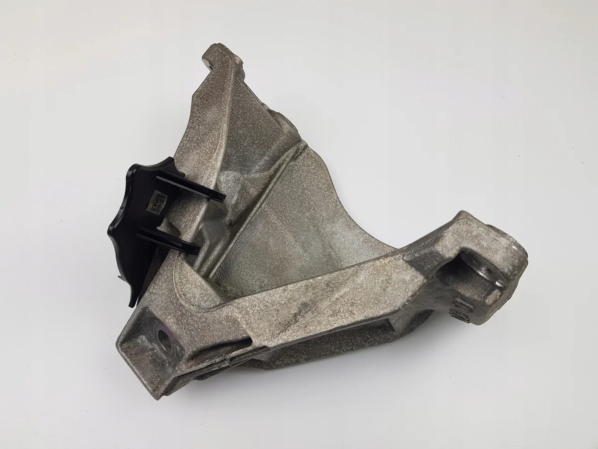 BMW Engine Mount Bracket 2773723 Used image 6