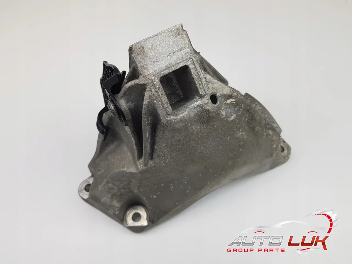 BMW Engine Mount Bracket 2773723 Used image 9