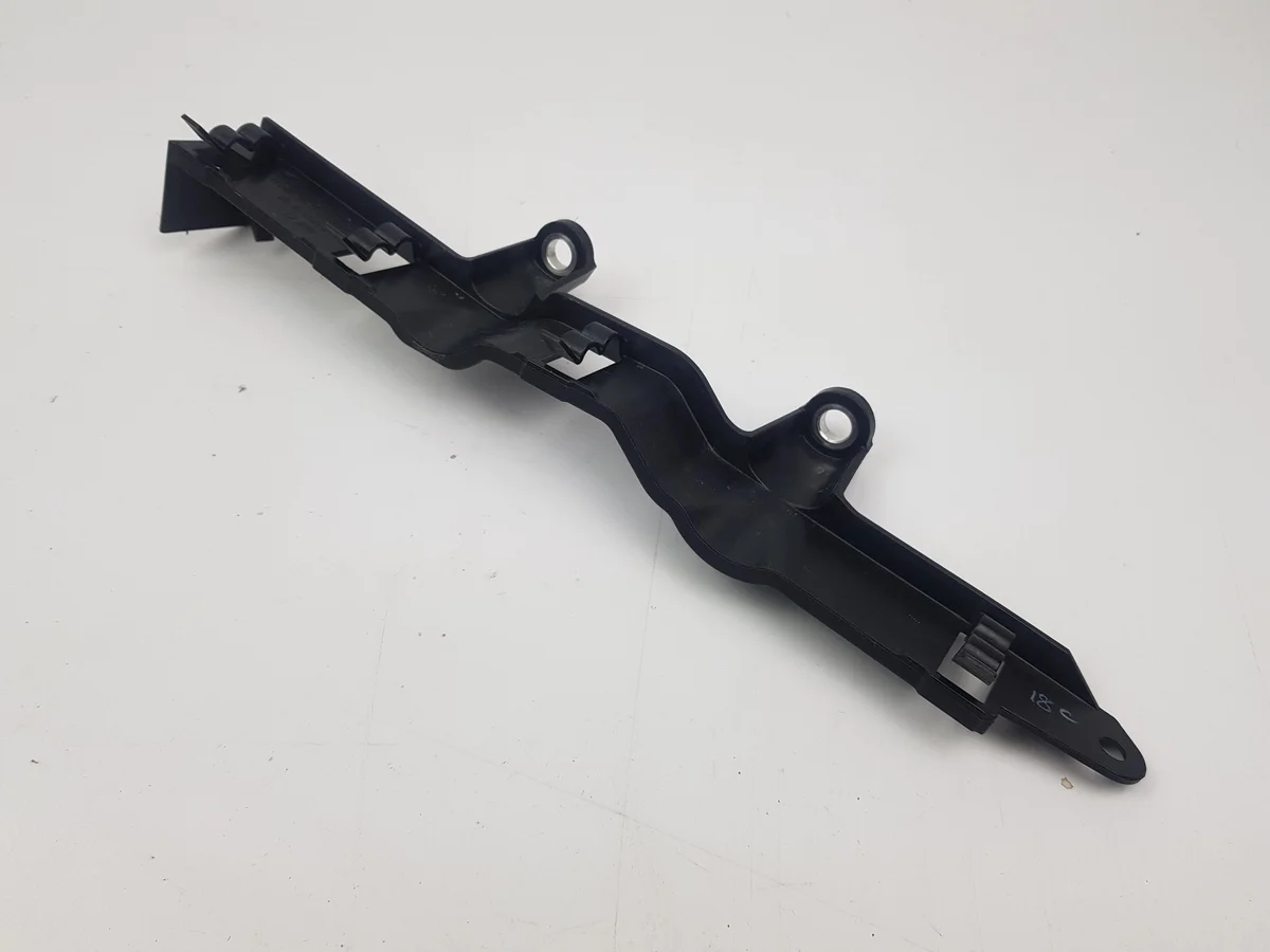 BMW G01 G02 G20 G30 Halter NOX Sensor 8470513 thumbnail 3