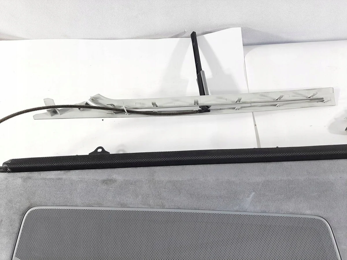 Audi A8 D5 achterbank rollo 4N0863412A image 4