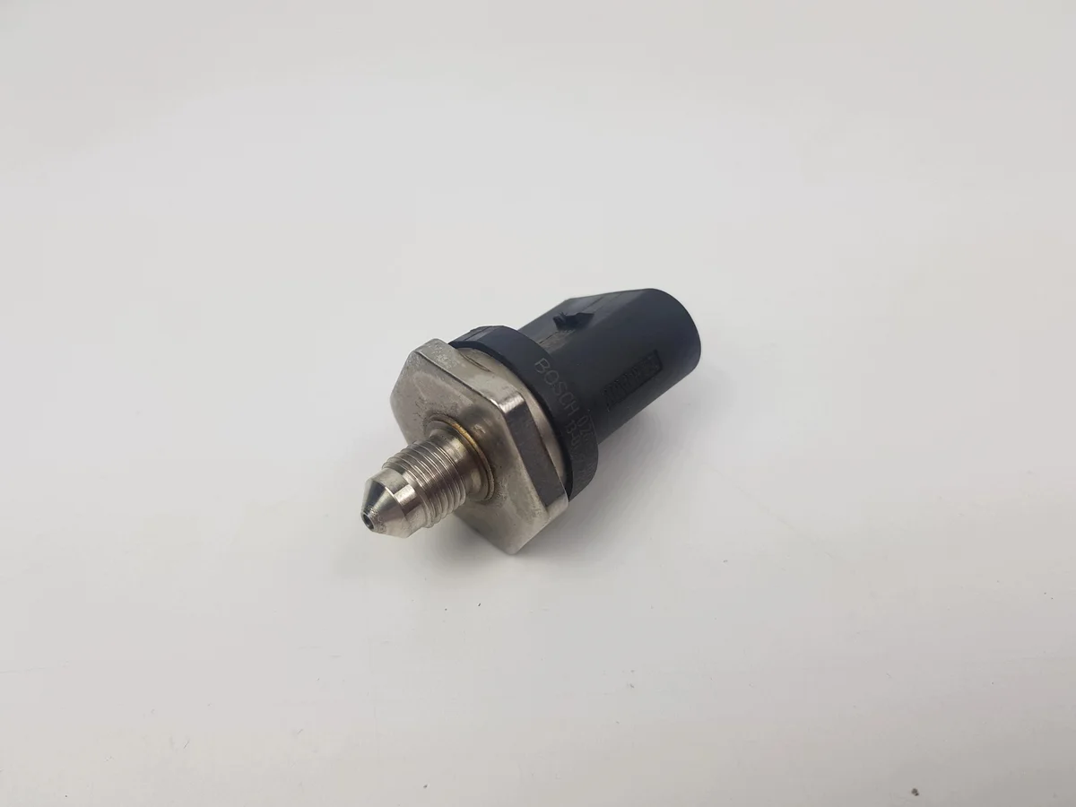 Sensore Pressione Carburante BMW 261545072