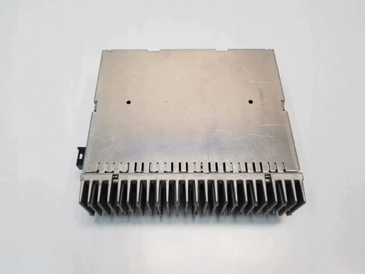 Amplificatore Becker Mercedes CLS W211