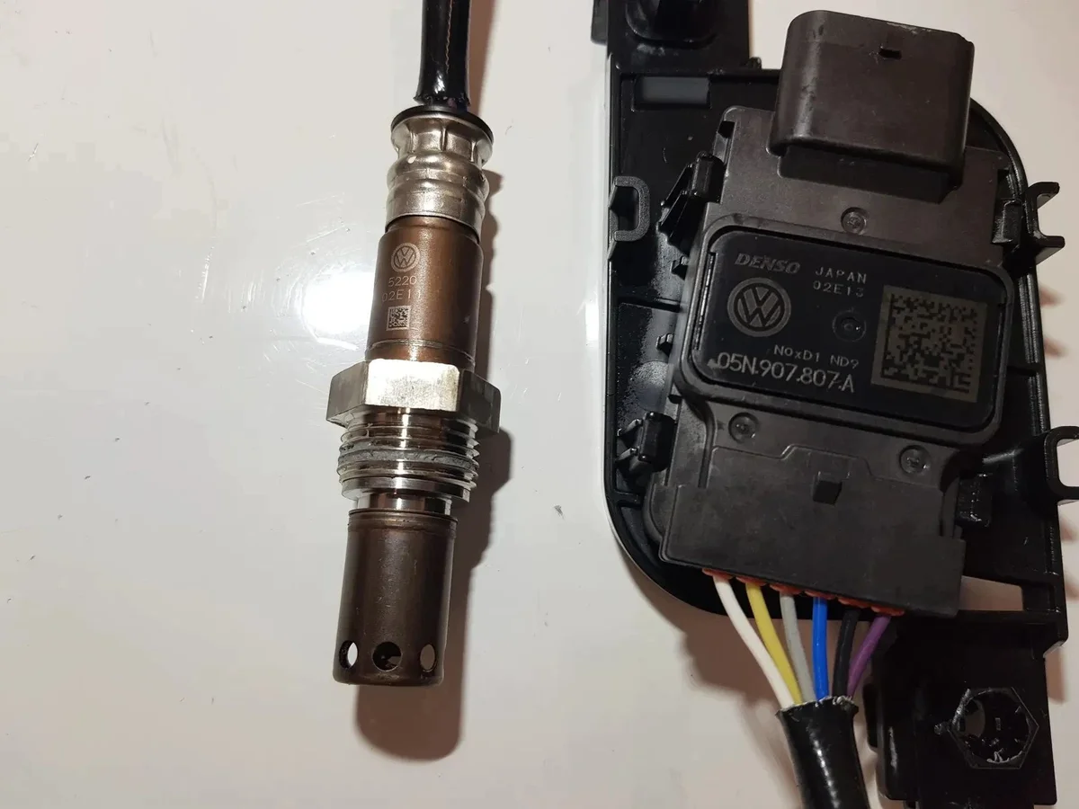 VW Passat B8 NOX Sensor ATE 05N907807A image 3