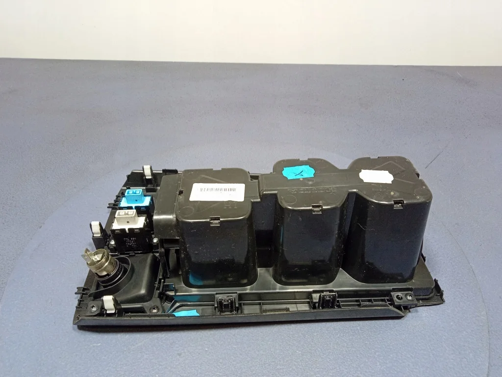 Honda CR-V IV Opbergvak Tunnel Cupholder image 7