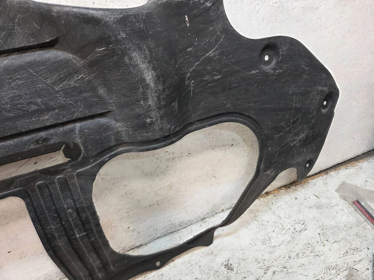 BMW M5 F90 Diffuseur Arrière OEM 8060097 image 3