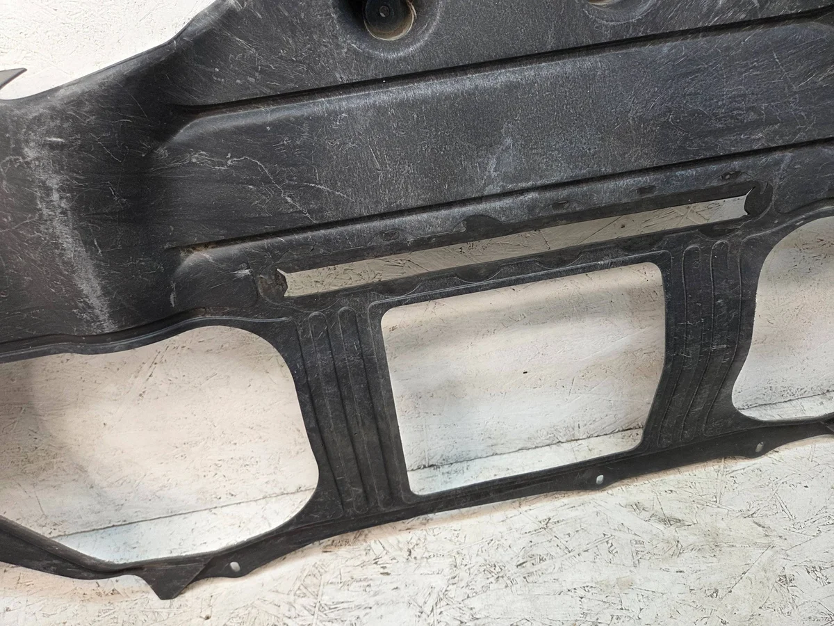 BMW M5 F90 Diffuseur Arrière OEM 8060097 image 4