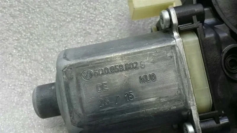 Fensterhebermotor Audi A3 S3 8V Links image 3