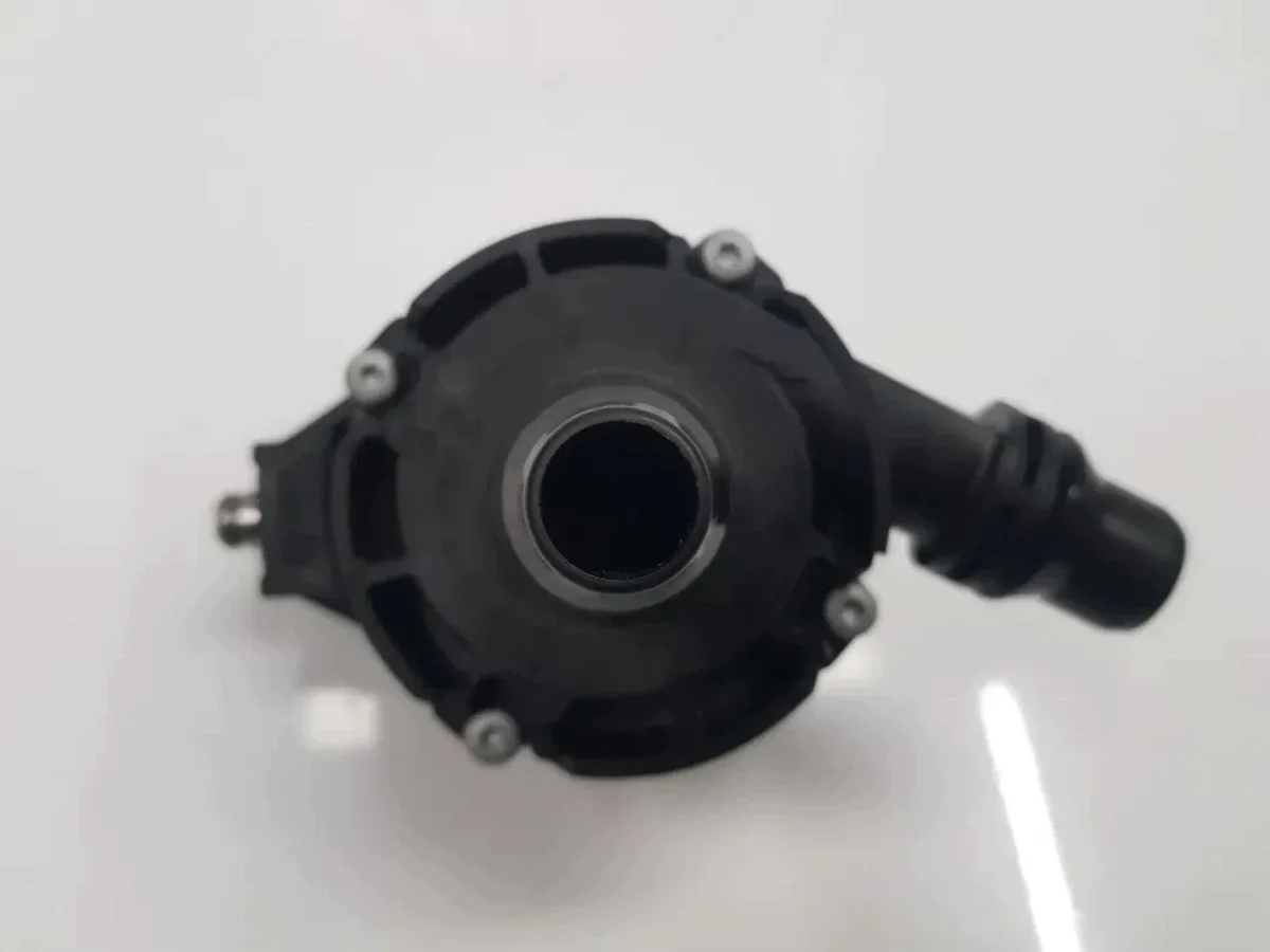 Zusatzwasserpumpe BMW X5/X6 G05/G06 image 5