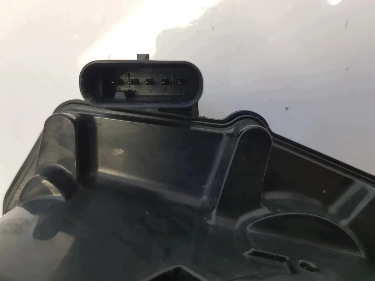 BMW Drosselklappe F10 F20 F25 X3 X4 image 6