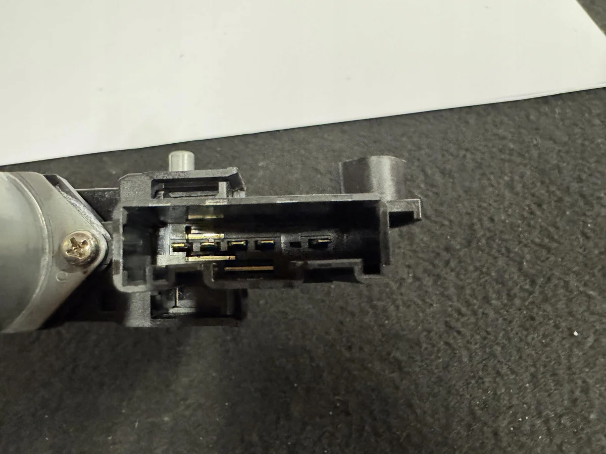 BMW F70 Fensterheber Motor Rechts Hinten thumbnail 4