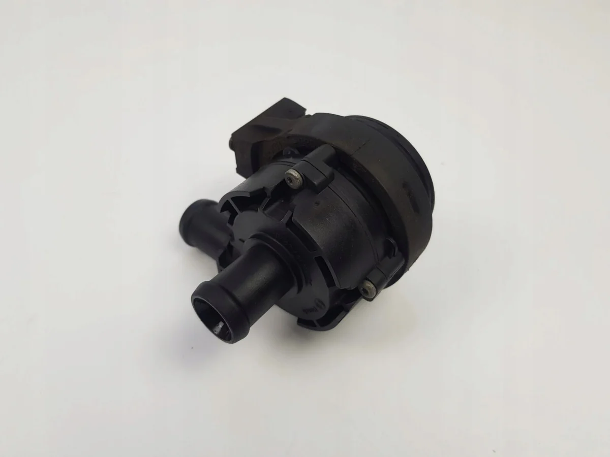 Pompe à eau additionnelle VW Passat B8 Golf VII