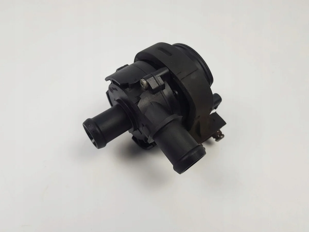 Zusatzwasserpumpe VW Passat B8 Golf VII 5G0965567 thumbnail 1