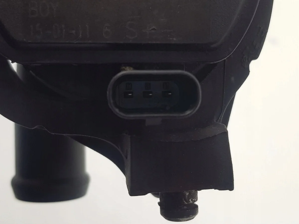 Zusatzwasserpumpe VW Passat B8 Golf VII 5G0965567 thumbnail 5