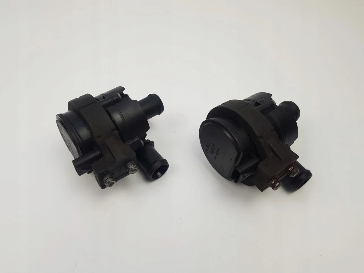 Zusatzwasserpumpe VW Passat B8 Golf VII 5G0965567 thumbnail 6