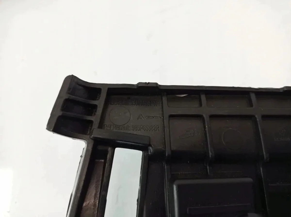 Renault Megane IV Halterung für Airbag-Abdeckung image 3
