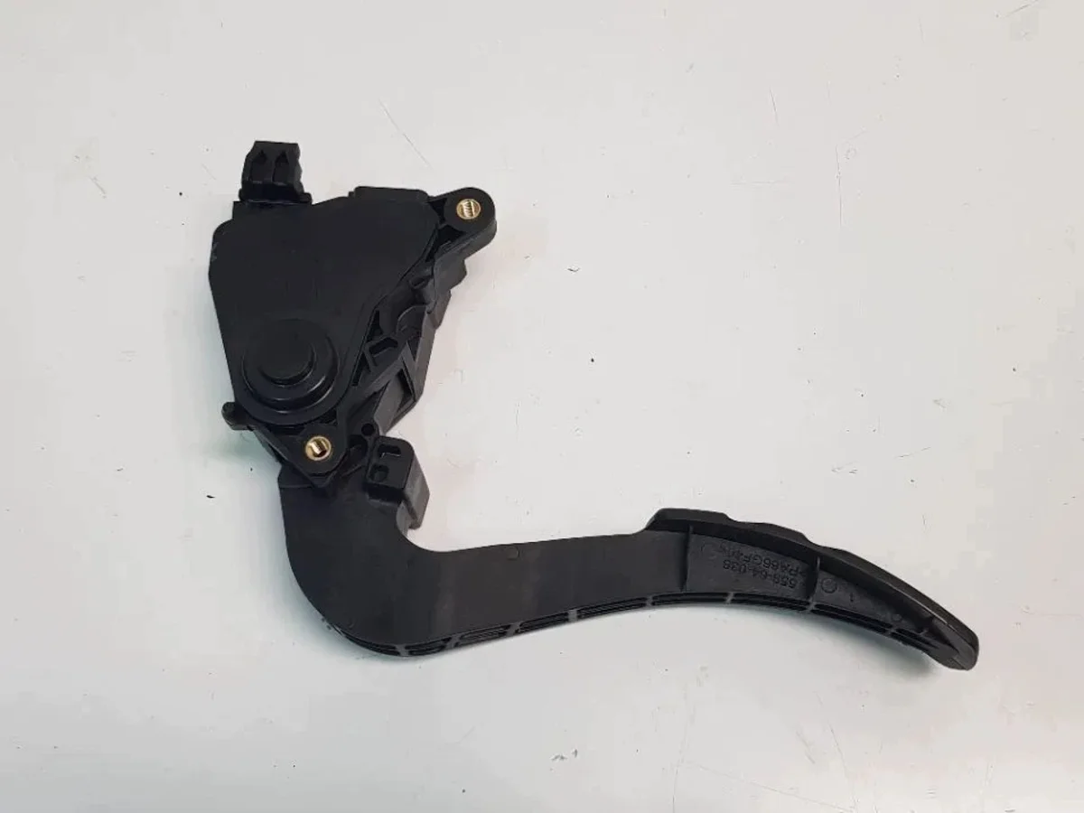 Kaasupolkimen poljin Renault Talisman QD-20260916-E1BA