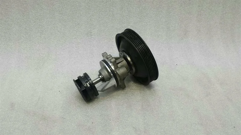 Pompa Acqua BMW E60 M5 E90 M3 7838201 image 4