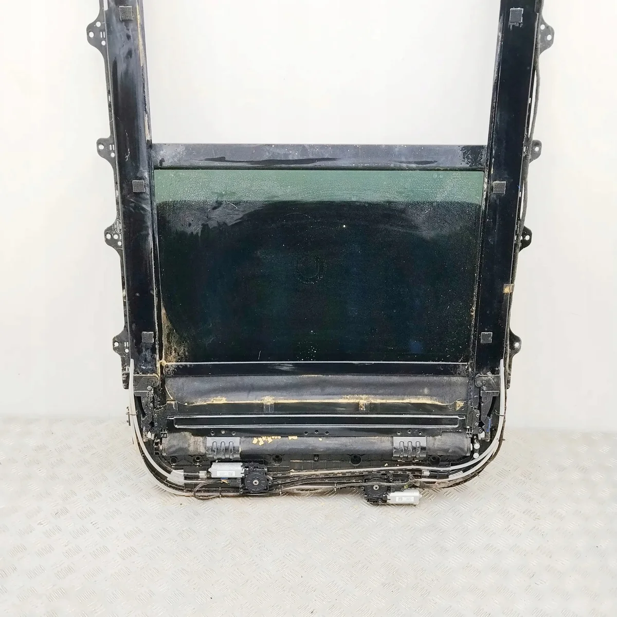 Techo solar BYD SA3HK5703110A usado image 6
