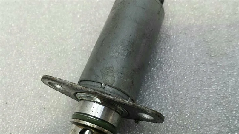 BMW E92 M3 4.0 Magnetventil 7843118 image 4