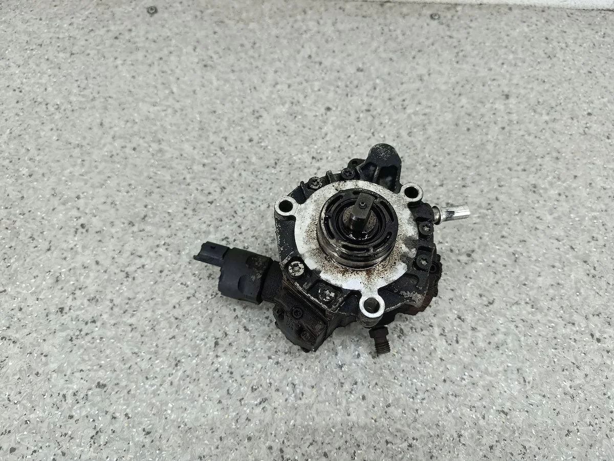 Einspritzpumpe Citroen C4 Picasso 2.0 HDi image 7