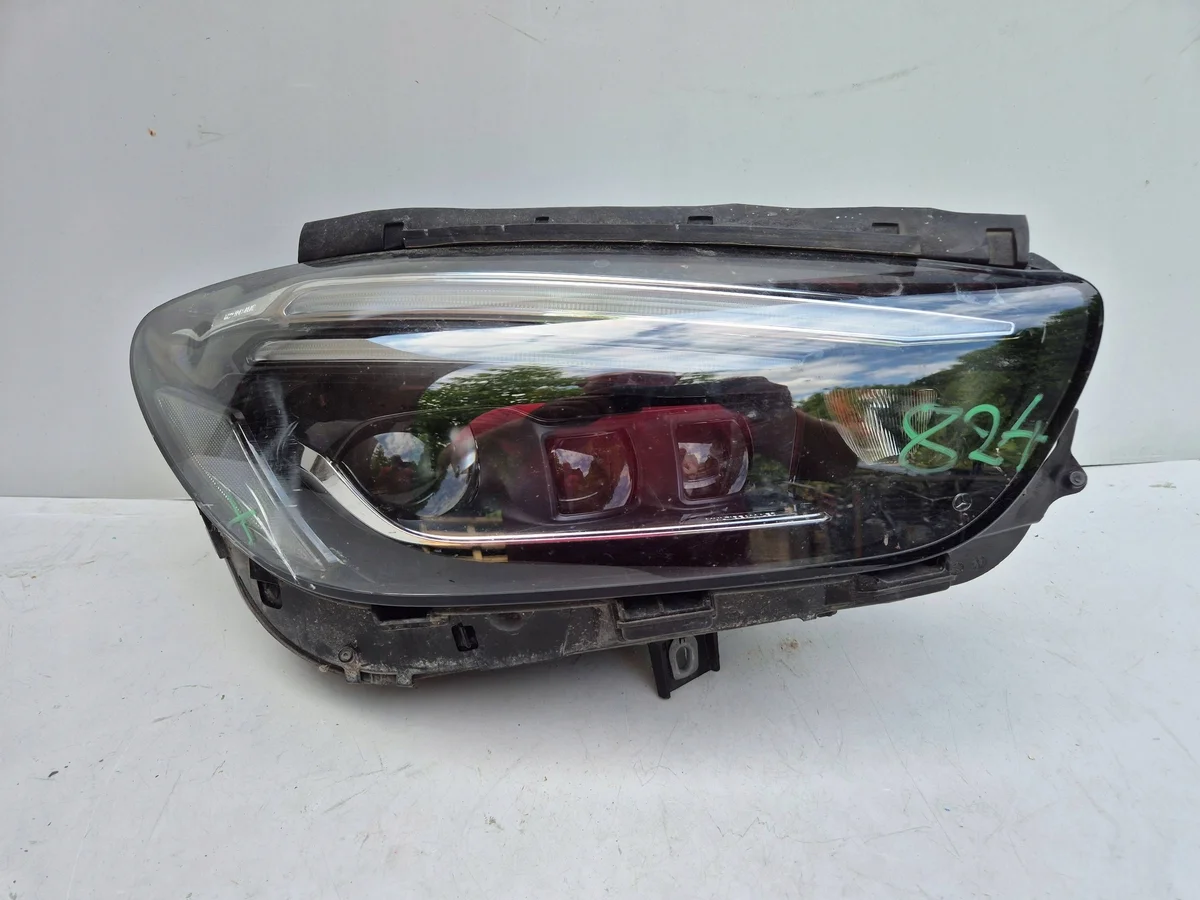 Farol Direito Mercedes Classe B W247 LED A2479062003