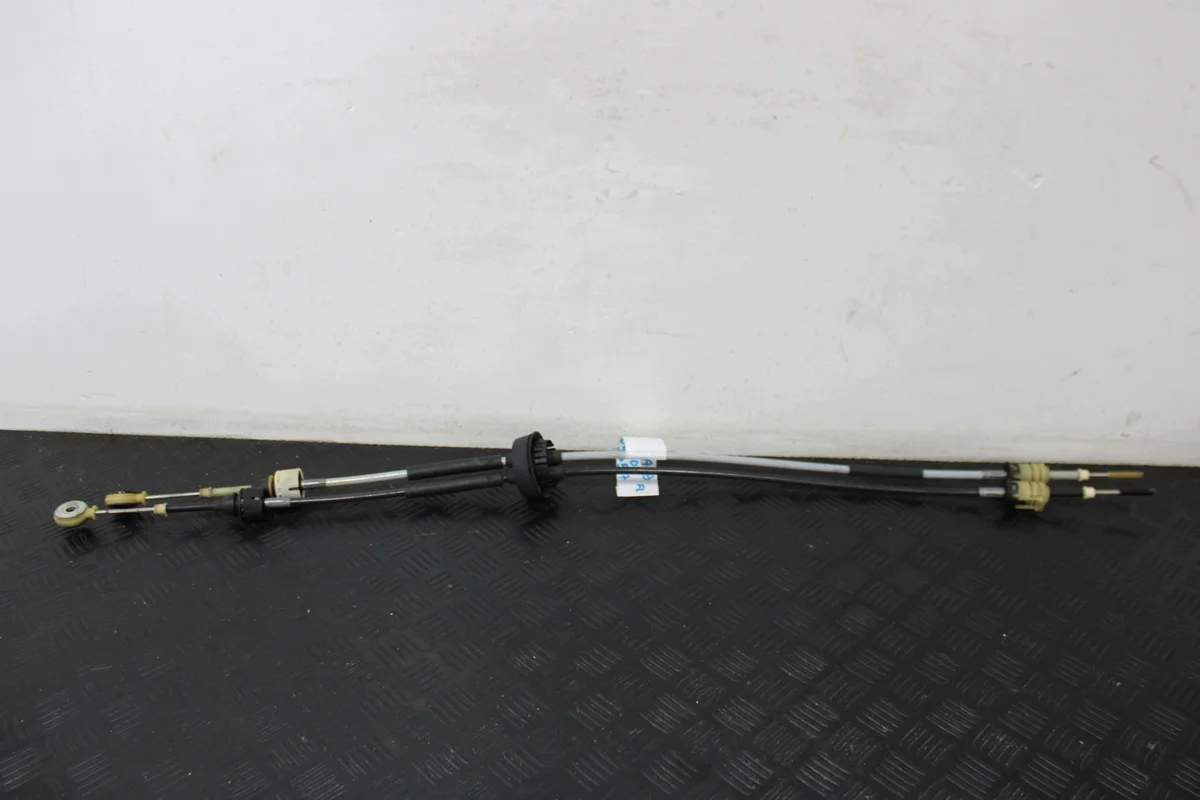Lien de boîte de vitesses Opel Meriva B 55596527