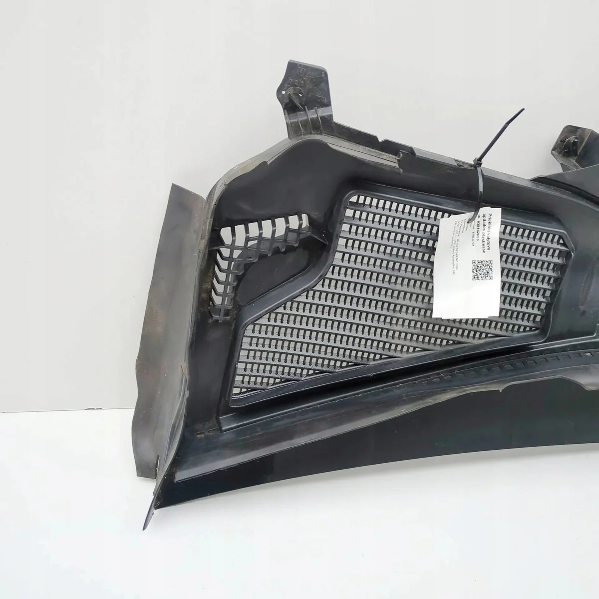 Plastique essuie-glace Mercedes EQE A2978301603 thumbnail 1