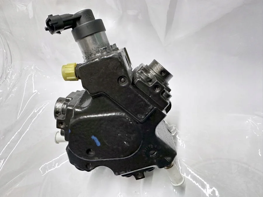 Bränslepump Fiat OE 0445010404