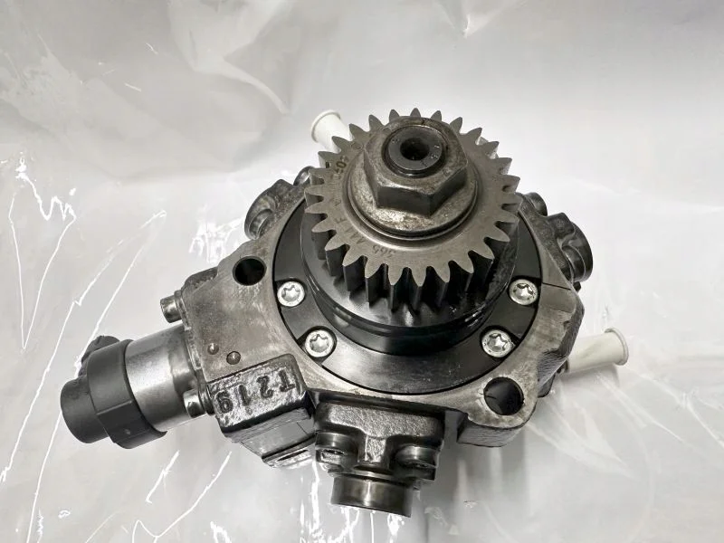 Fiat Einspritzpumpe 0445010404 gebraucht image 3