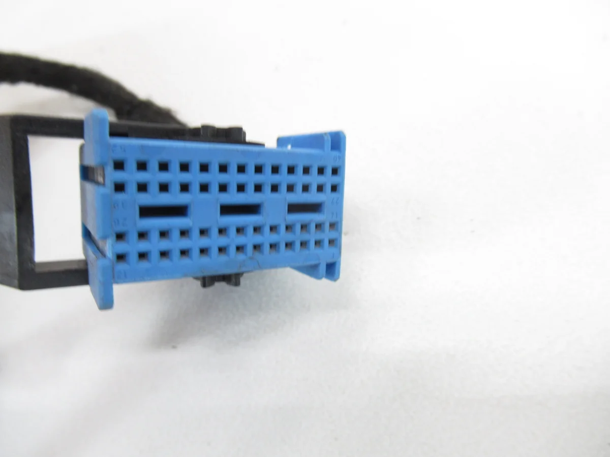 BMW 52-Pin Stecker Blau thumbnail 6