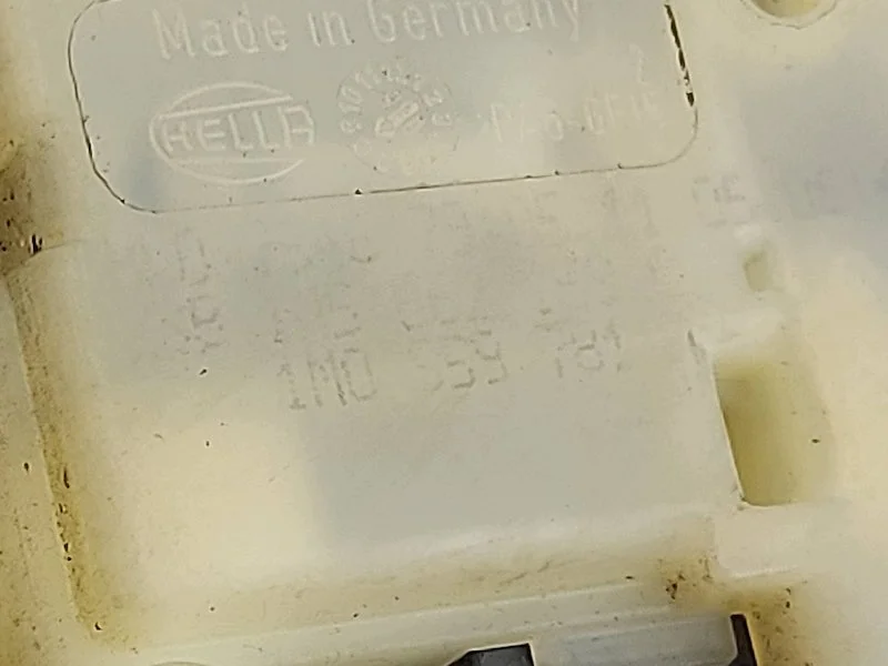 Bagagerumshandtag Seat Ibiza III 6L6827573B image 5