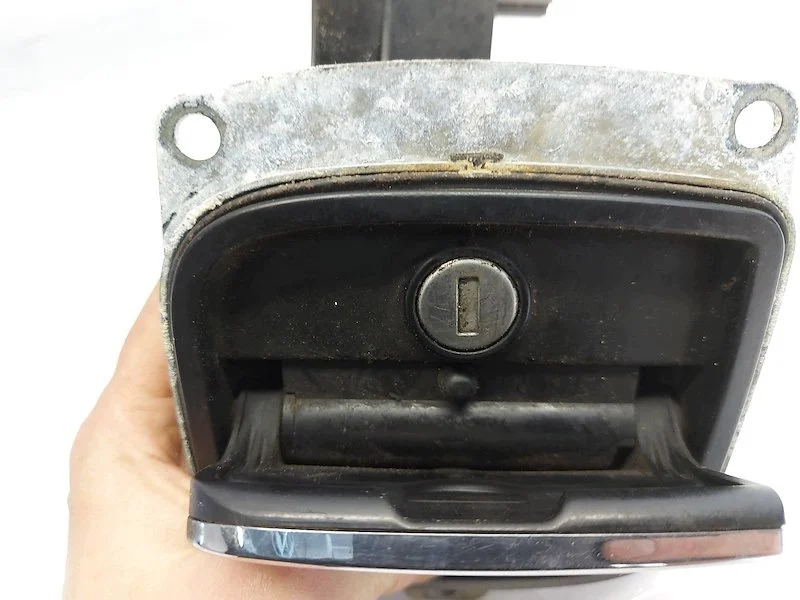 Bagagerumshandtag Seat Ibiza III 6L6827573B image 9
