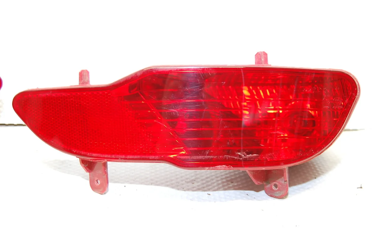 Peugeot 5008 II Nebelschlussleuchte hinten links image 7