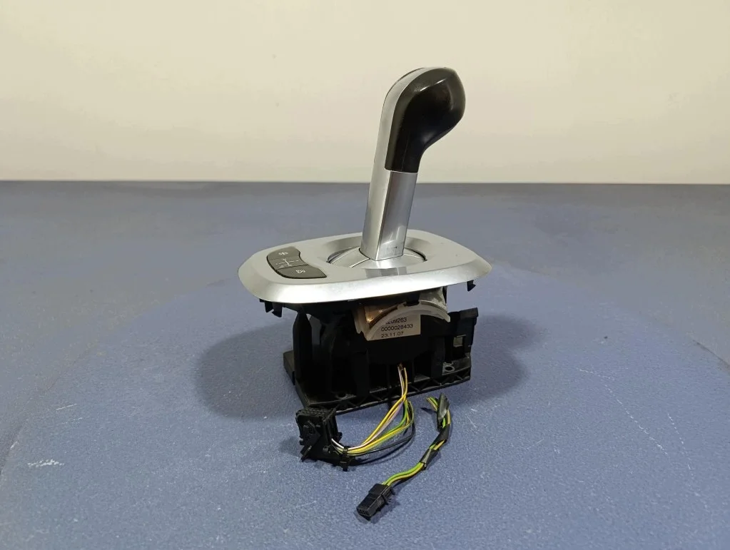 Opel Corsa D 1.2 16V Alavanca de Câmbio 13209263