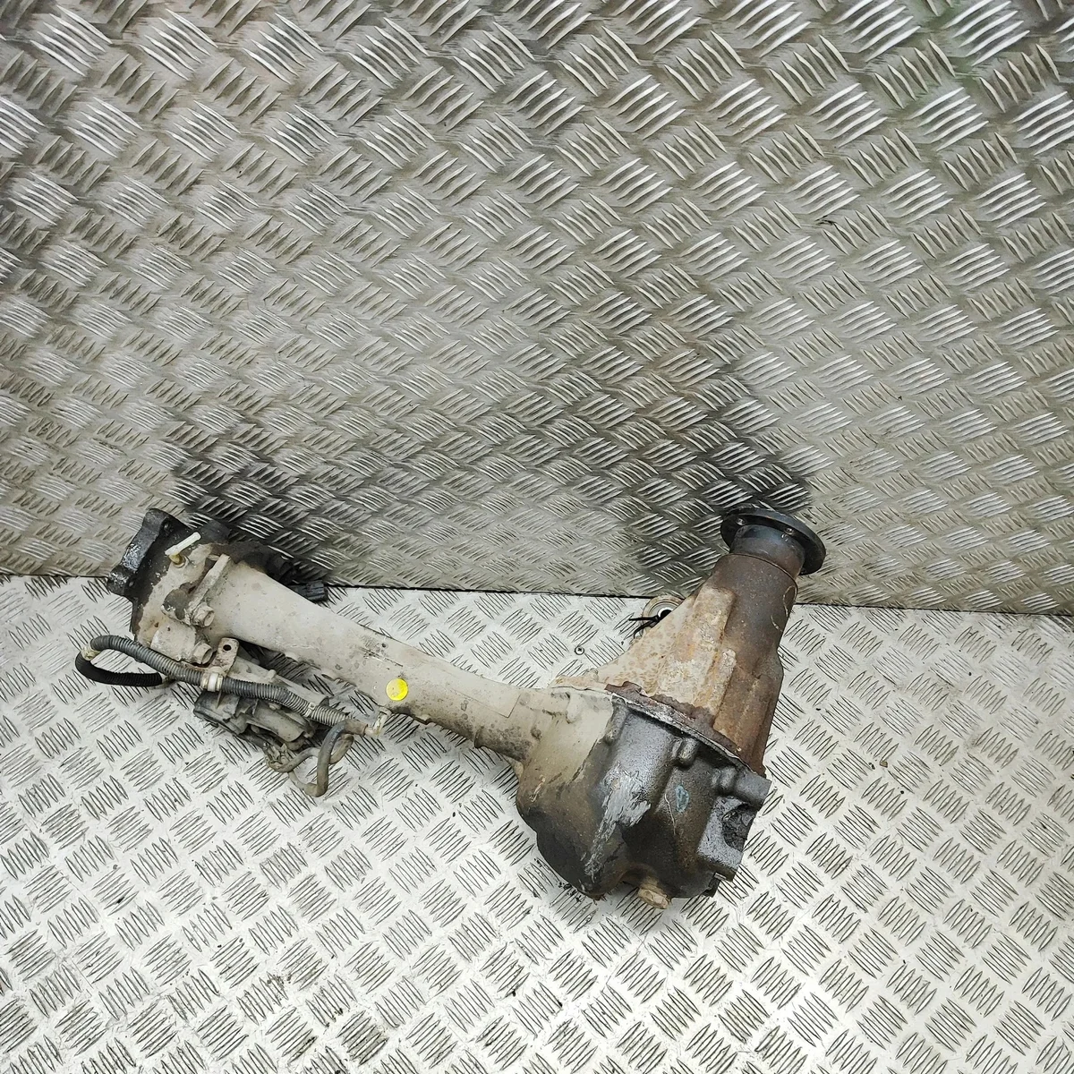 Isuzu D-Max Reduktor fram 8980842808 image 4