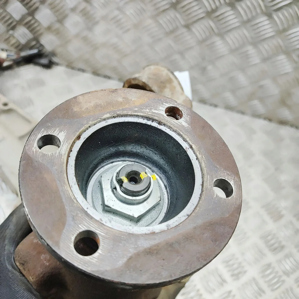 Isuzu D-Max Reduktor fram 8980842808 image 6