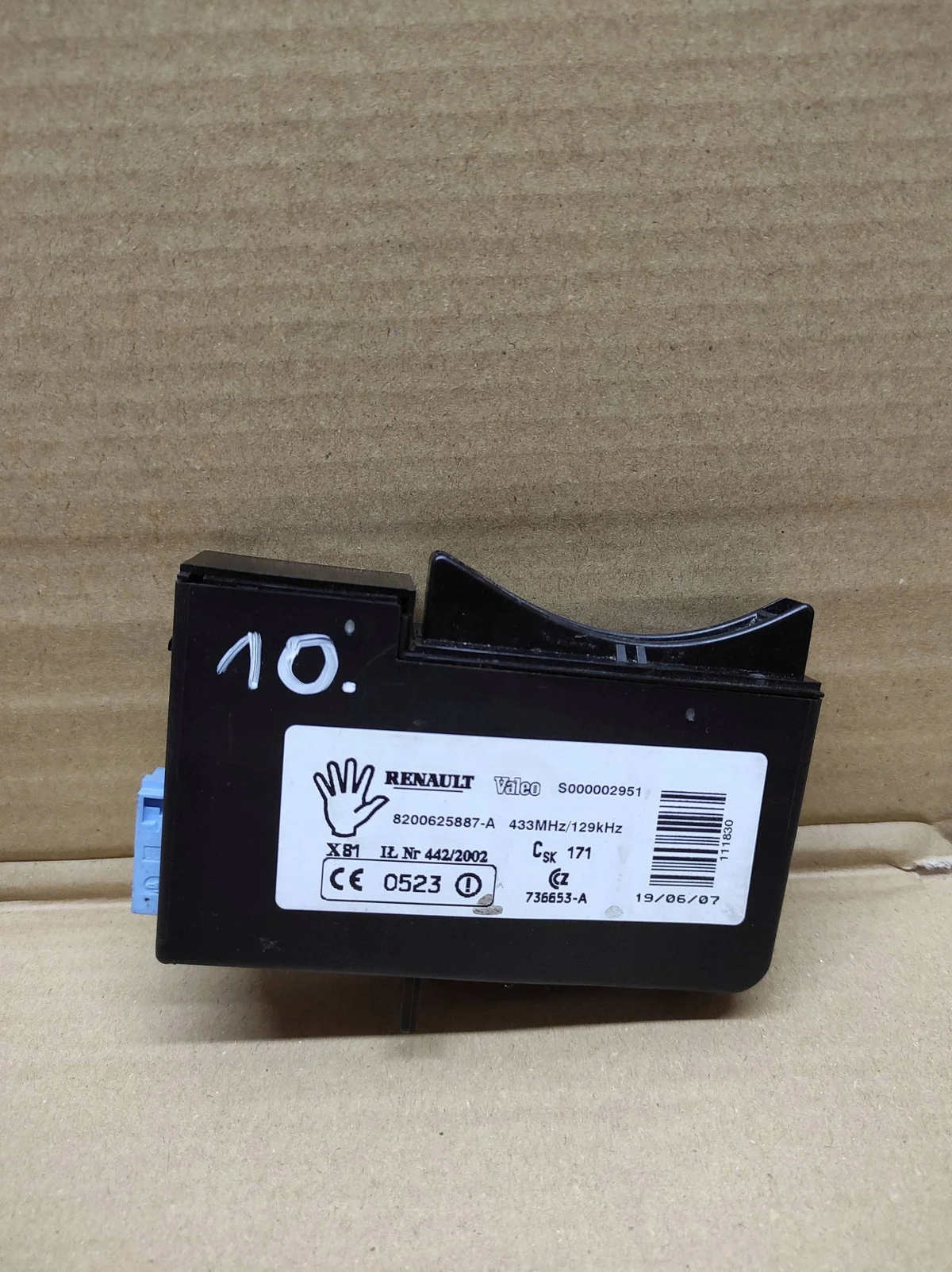 Lecteur de carte Renault Espace IV 8200625887 image 2